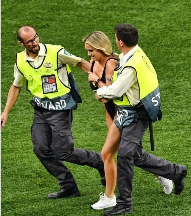 关于萨克拉门托国王训练开放日，赛后调整名单引欢呼，欧冠在即，身体对抗强度拉满的信息