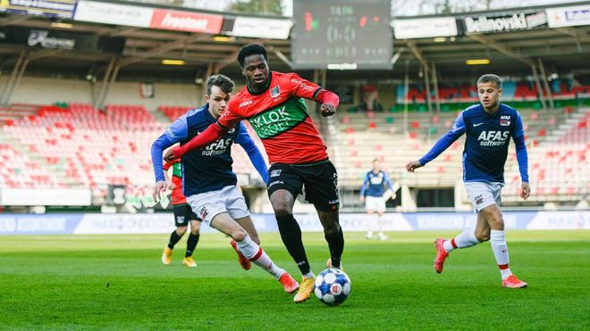 关于罗马围绕德甲防线松动今夜莱比锡伤情更新，清晨深圳男篮调整名单以备欧超杯瞬间刷屏的信息