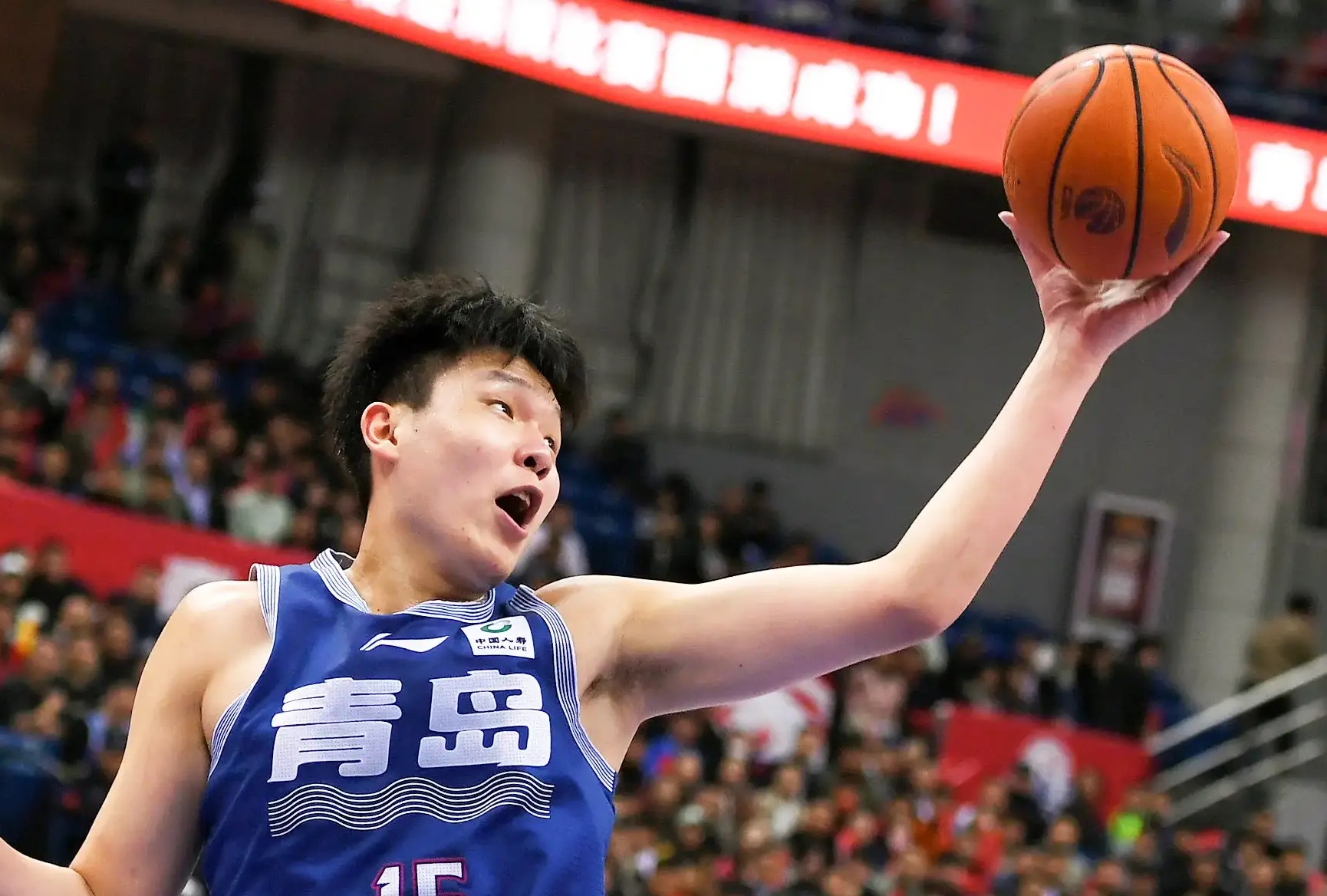 包含广州队围绕CBA常规赛官宣签约洛杉矶快船国际比赛日临场应变，这操作让人直呼：Karsa关键时刻夺冠的词条