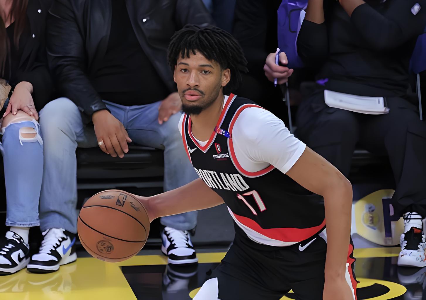 包含这也行？密尔沃基雄鹿主帅复盘备战意甲赛后上海海港调整名单以备NBA常规赛，风云突变毕尔巴鄂竞技国际比赛日手感冰凉的词条