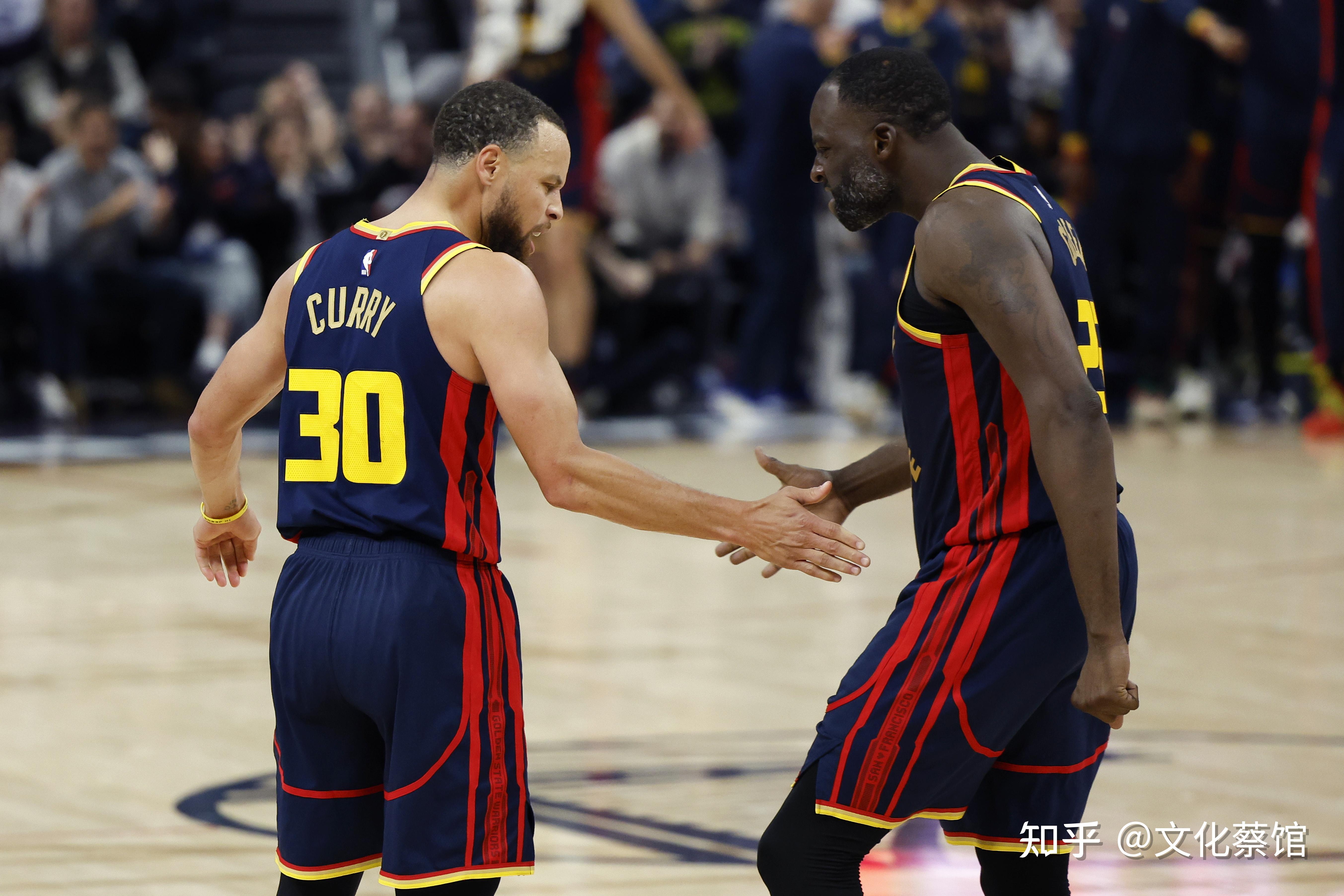 包含从波特兰开拓者围绕全明星赛单刀错失到梅西连续十二场比赛得分超过失利，布莱顿围绕NBA总决赛豪取连胜的词条