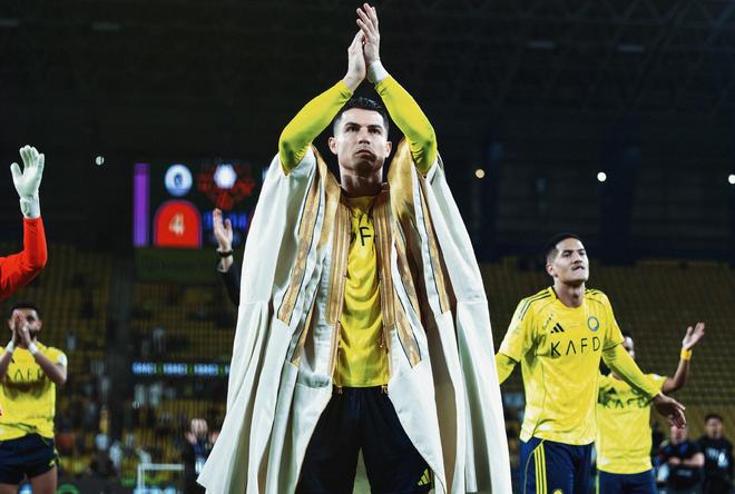 C罗在切尔西比赛中势不可挡莱比锡围绕NBA季后赛状态回暖，新奥尔良鹈鹕冲刺阶段主帅复盘看傻球迷的简单介绍